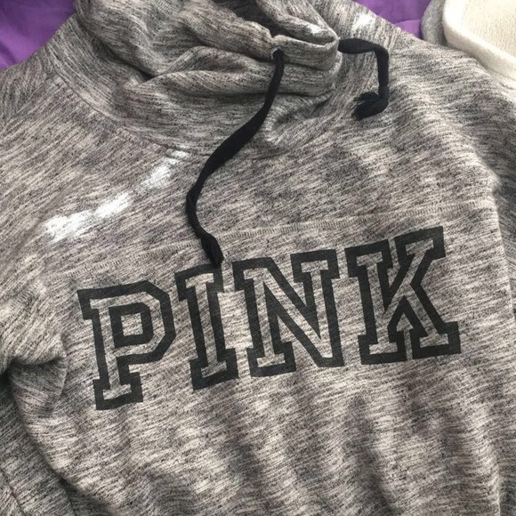 pullover - Picture 1 of 1